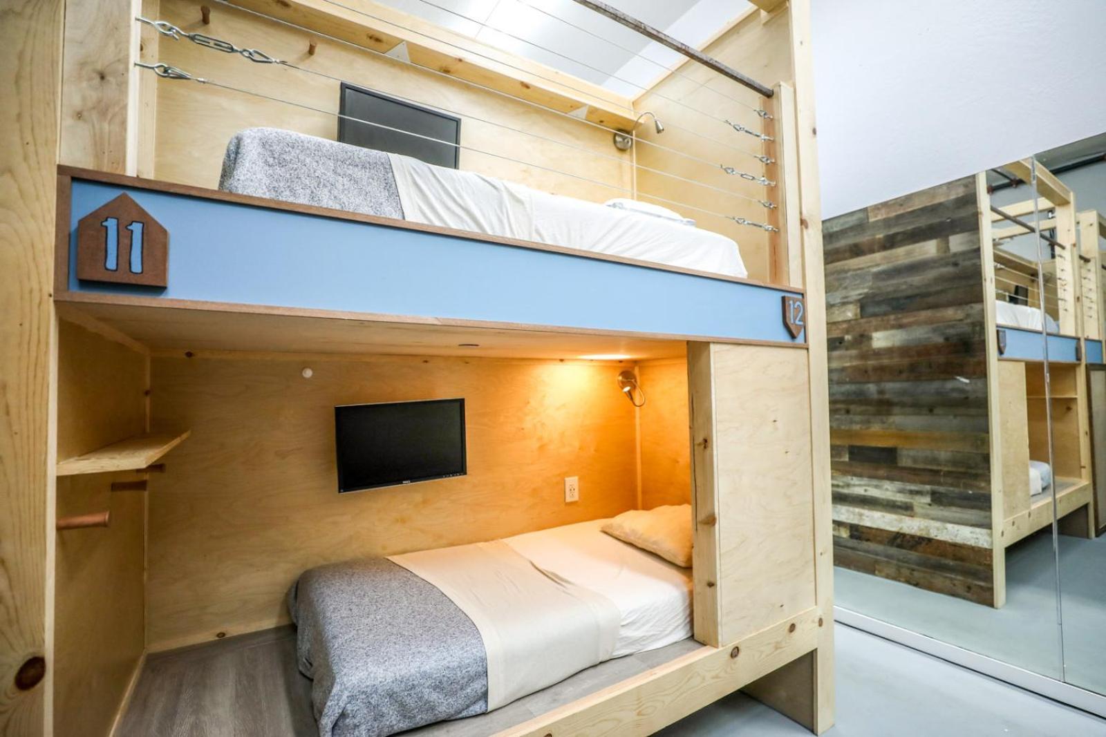 Podshare San Francisco Marina Hostel Bagian luar foto